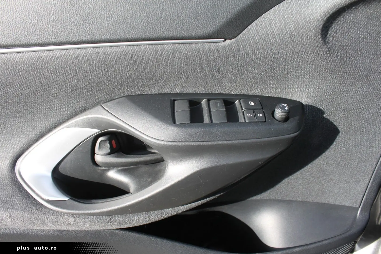 TOYOTA Yaris Cross Hybrid FWD Comfort