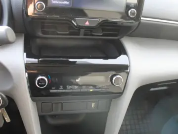 TOYOTA Yaris Cross Hybrid FWD Comfort