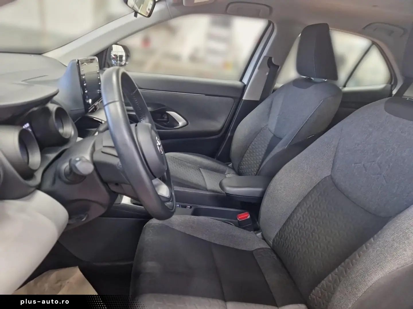 TOYOTA Yaris Cross Hybrid FWD Comfort