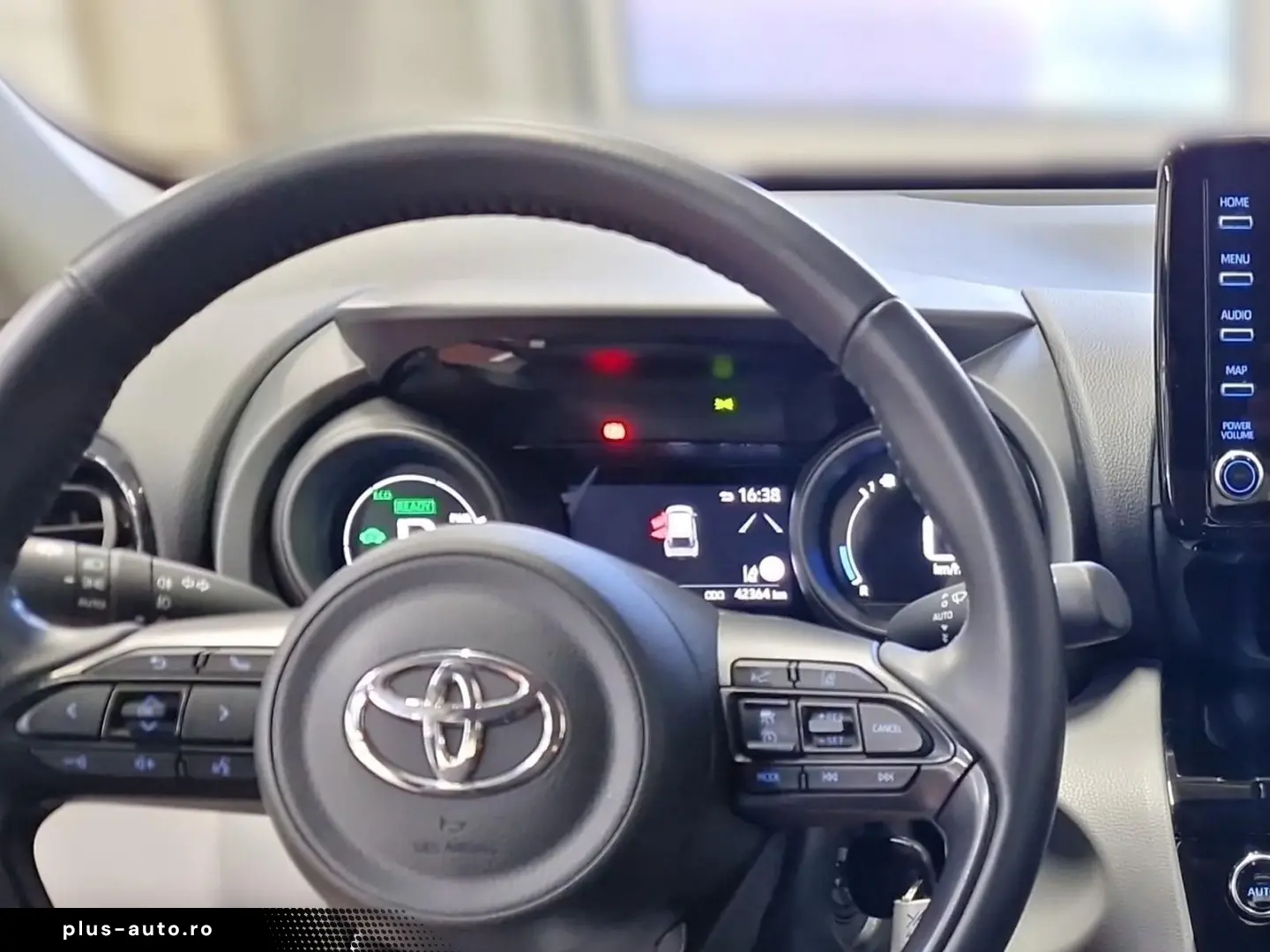 TOYOTA Yaris Cross Hybrid FWD Comfort