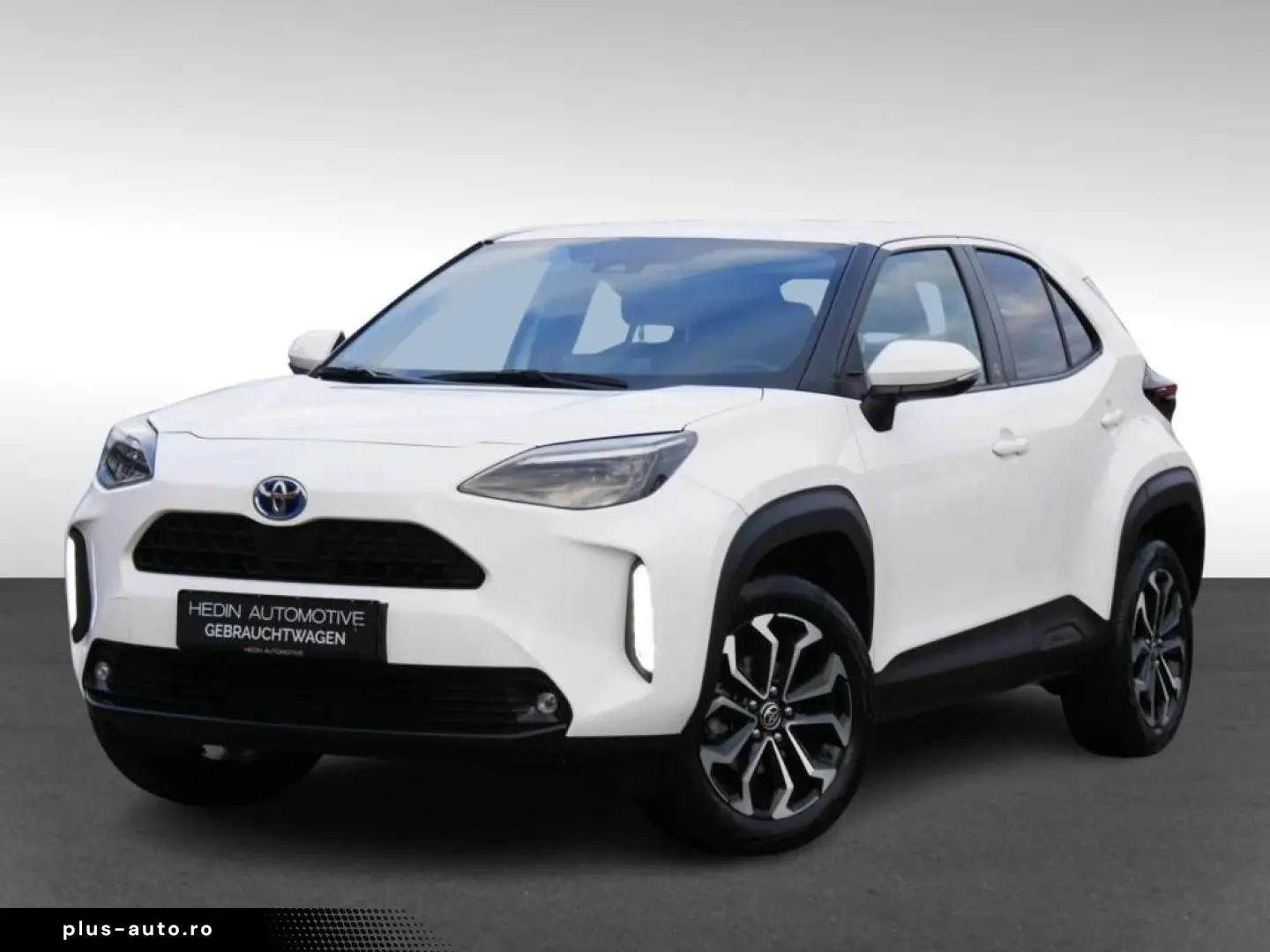 TOYOTA Yaris Cross 1.5 Hybrid LED SHZ NAVI HUD DISTR