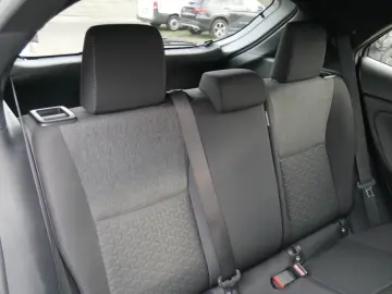 TOYOTA Yaris Cross 1.5 Hybrid LED SHZ NAVI HUD DISTR