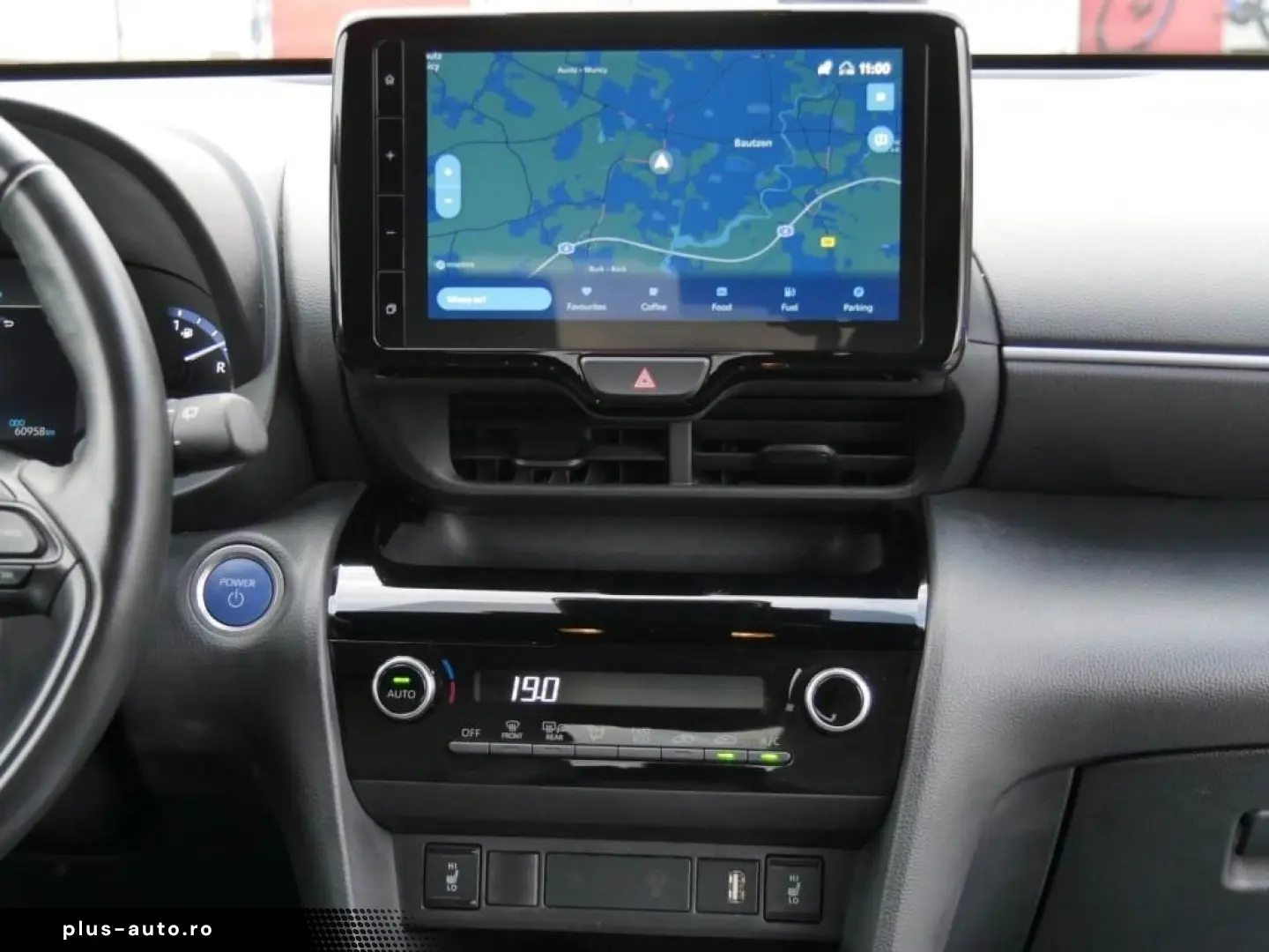 TOYOTA Yaris Cross 1.5 Hybrid LED SHZ NAVI HUD DISTR