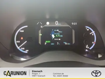 TOYOTA Yaris Cross 1.5 Hybrid Team D   AHZV  Navi