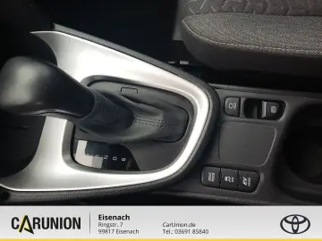 TOYOTA Yaris Cross 1.5 Hybrid Team D   AHZV  Navi