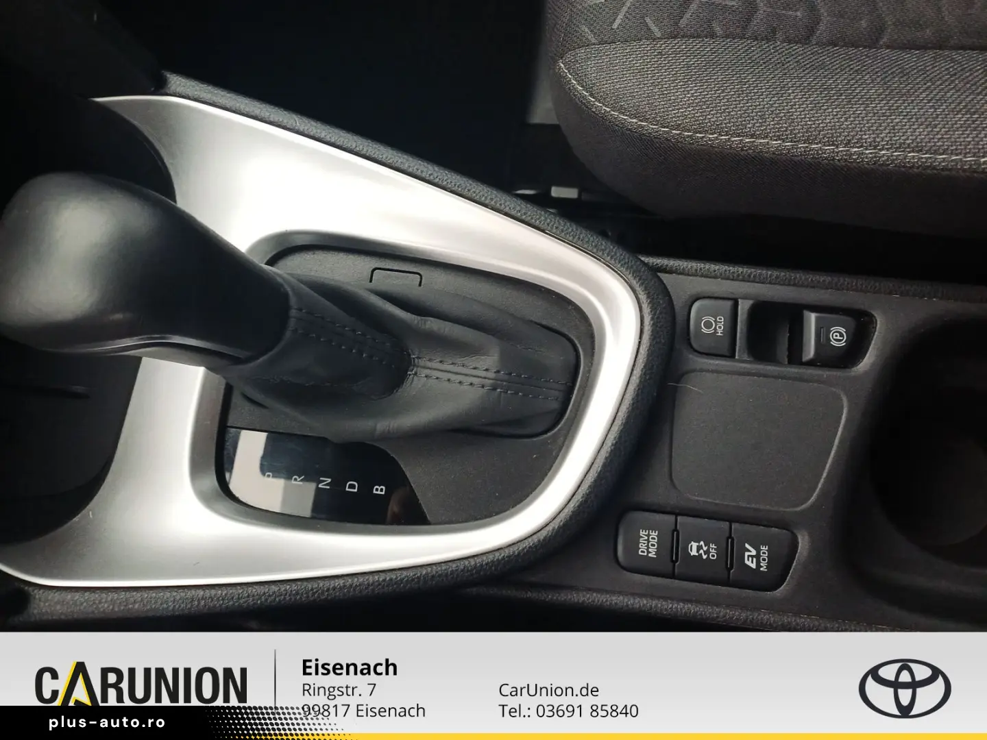 TOYOTA Yaris Cross 1.5 Hybrid Team D   AHZV  Navi