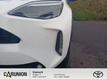 TOYOTA Yaris Cross 1.5 Hybrid Team D   AHZV  Navi