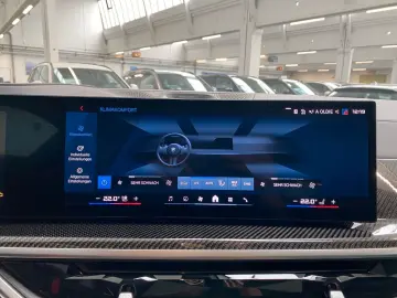 BMW X6 M Competition HUD Pano Sky DA Pro M Drivers P