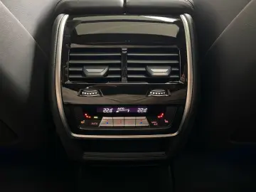 BMW X6 M Competition HUD Pano Sky DA Pro M Drivers P