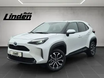 TOYOTA Yaris Cross Hybrid Team D Kamera Carplay LED