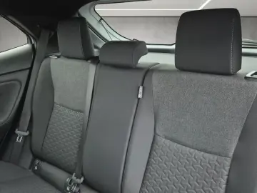 TOYOTA Yaris Cross Hybrid Team D Kamera Carplay LED