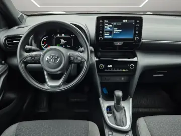 TOYOTA Yaris Cross Hybrid Team D Kamera Carplay LED