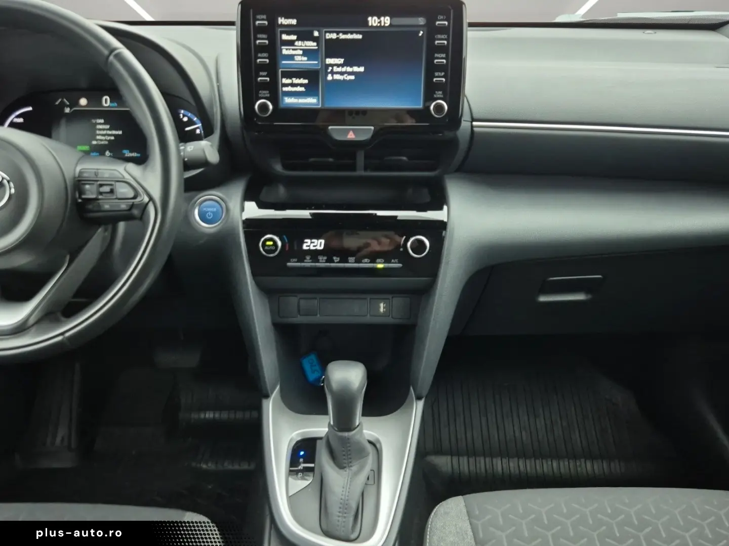 TOYOTA Yaris Cross Hybrid Team D Kamera Carplay LED