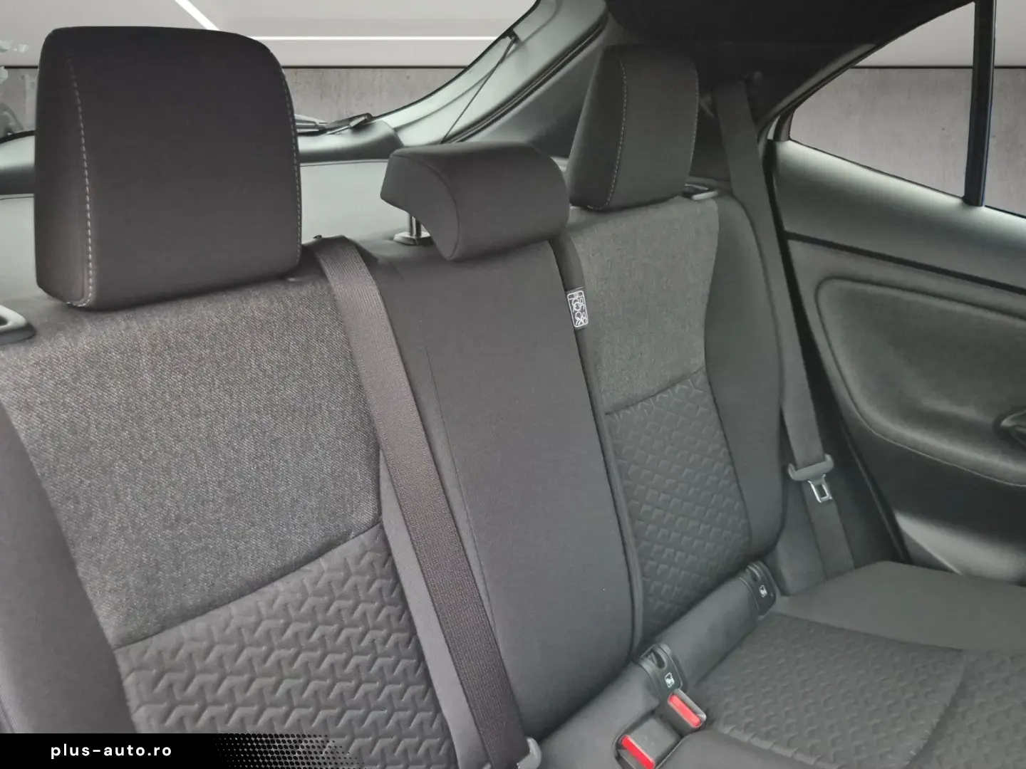 TOYOTA Yaris Cross Hybrid Team D Kamera Carplay LED