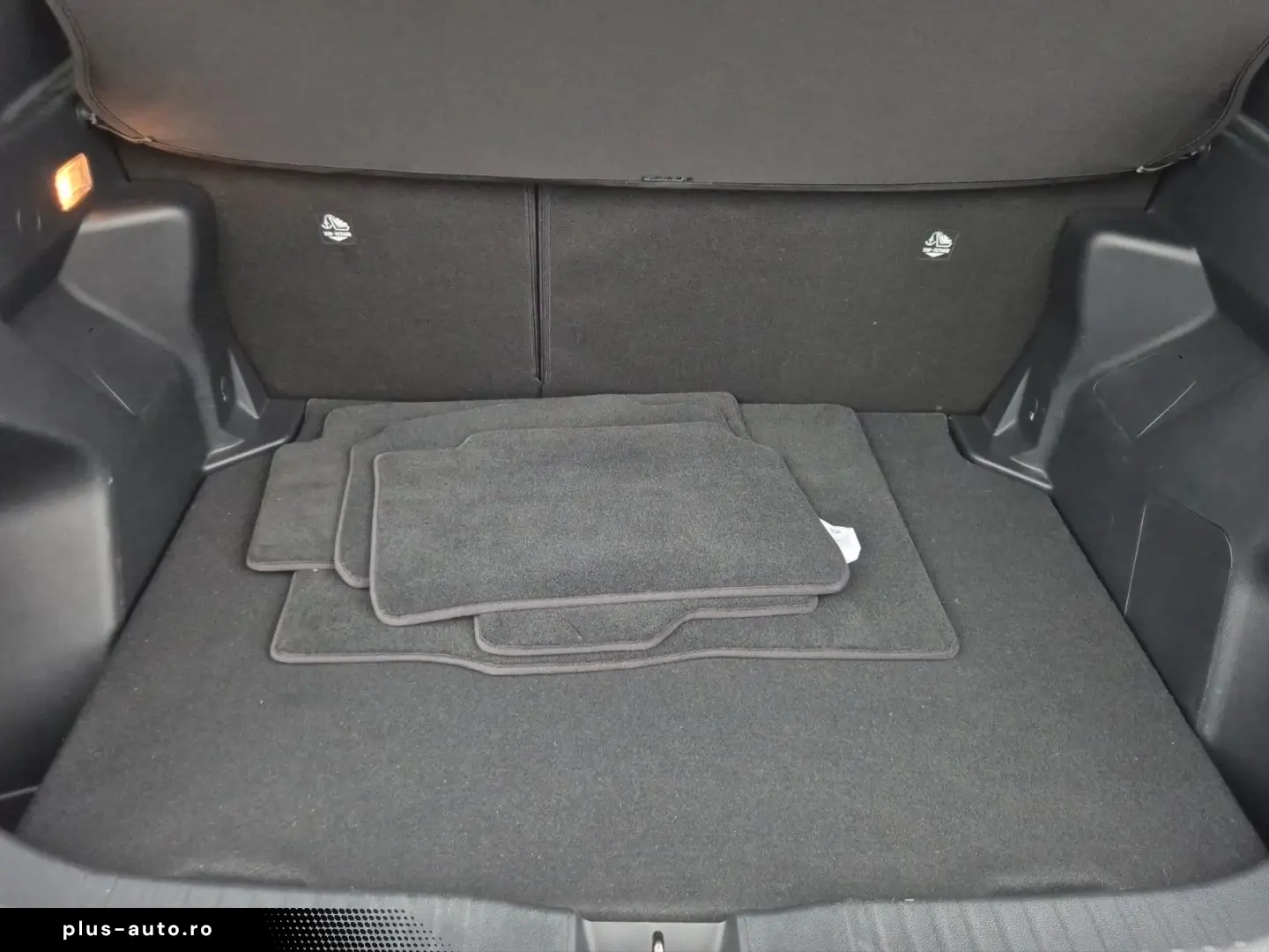 TOYOTA Yaris Cross Hybrid Team D Kamera Carplay LED