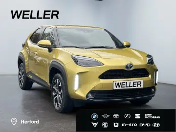 TOYOTA Yaris Cross Hybrid 1.5 Team D  Navi hzb Front SH