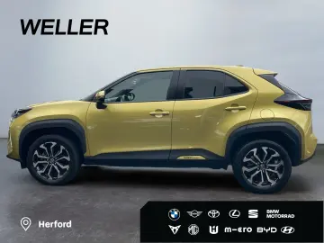 TOYOTA Yaris Cross Hybrid 1.5 Team D  Navi hzb Front SH