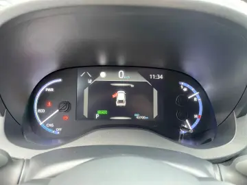 TOYOTA Yaris Cross Hybrid 1.5 Team D  Navi hzb Front SH