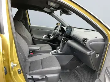 TOYOTA Yaris Cross Hybrid 1.5 Team D  Navi hzb Front SH