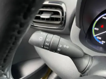 TOYOTA Yaris Cross Hybrid 1.5 Team D  Navi hzb Front SH