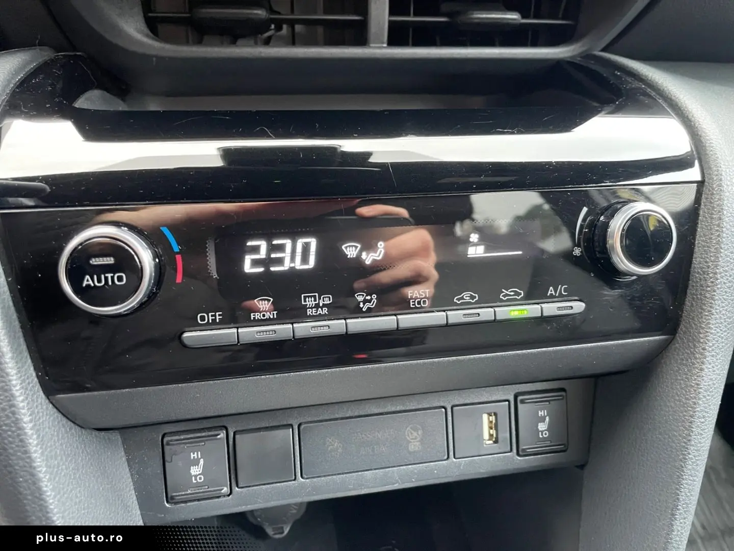 TOYOTA Yaris Cross Hybrid 1.5 Team D  Navi hzb Front SH