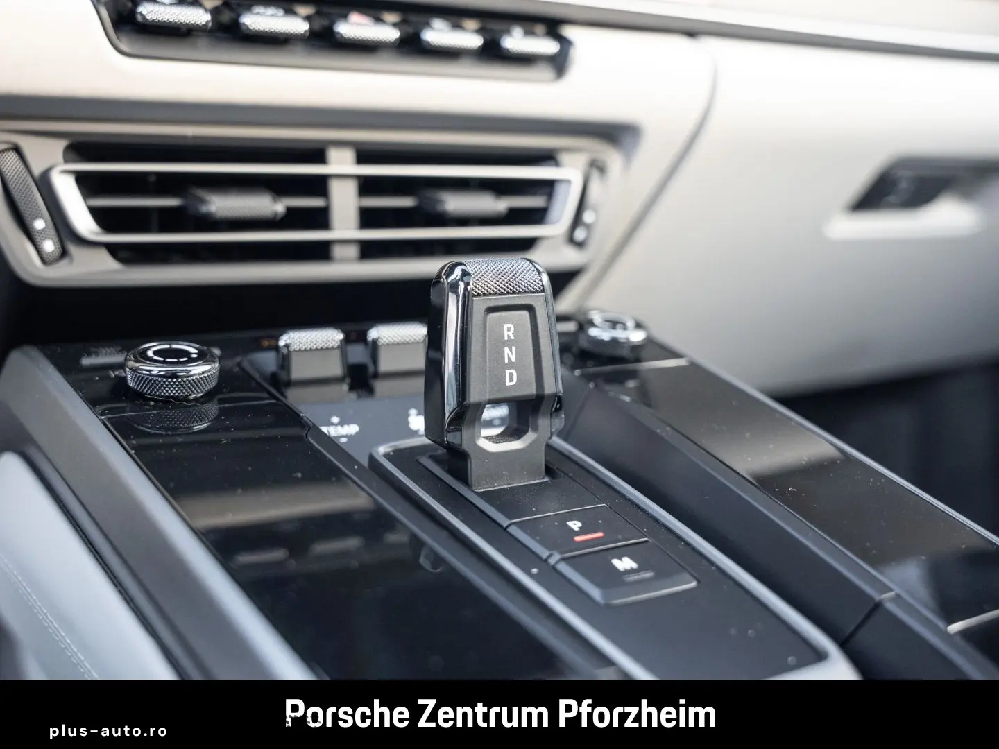 PORSCHE 992 911 Carrera 4S Burmester Liftsystem-VA LED