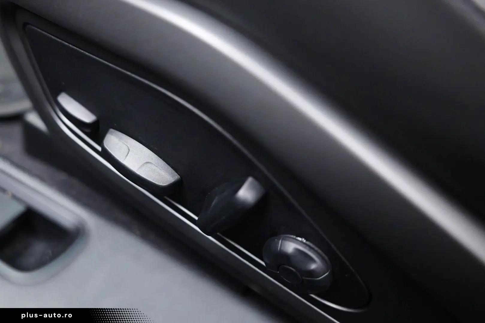 PORSCHE 992 Cabrio 3.0 Carrera 4 S  Chrono Lift BOSE Spo