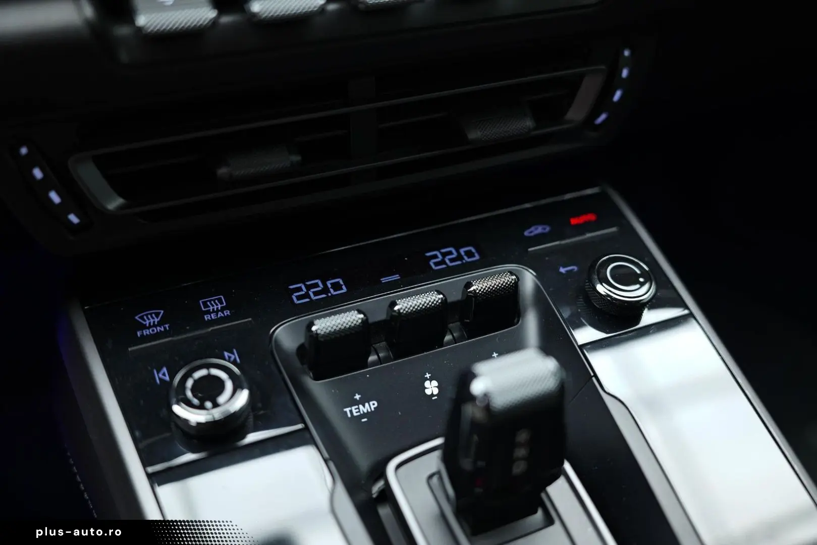 PORSCHE 992 Cabrio 3.0 Carrera 4 S  Chrono Lift BOSE Spo