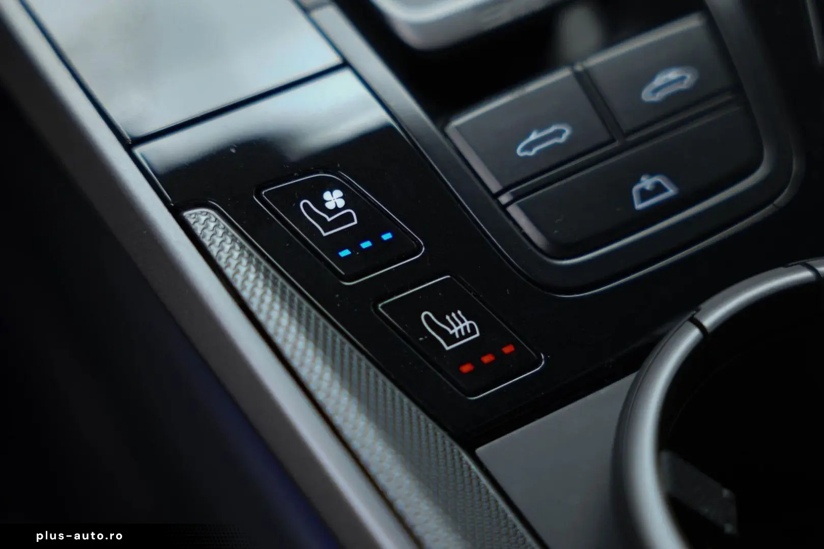 PORSCHE 992 Cabrio 3.0 Carrera 4 S  Chrono Lift BOSE Spo