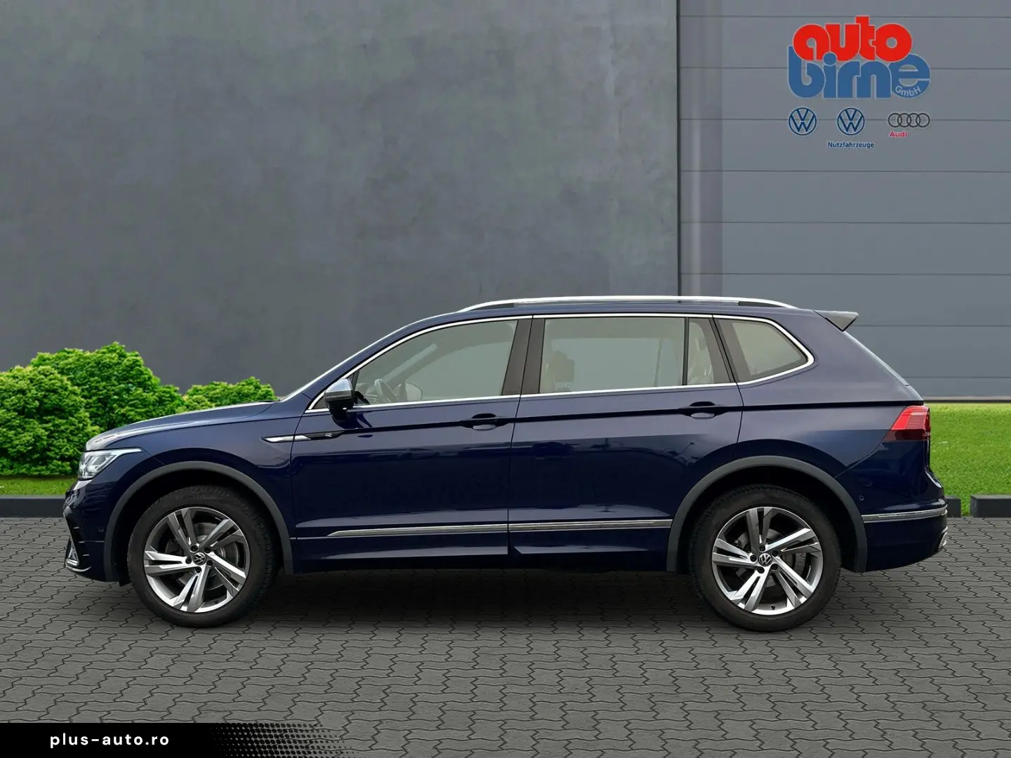 VW Tiguan Allspace 2.0 TDI R-Line 4Motion HUD Stand