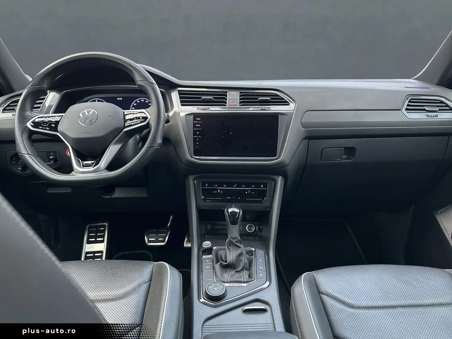 VW Tiguan Allspace 2.0 TDI R-Line 4Motion HUD Stand