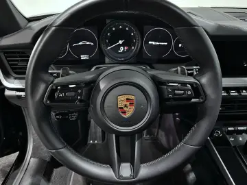 PORSCHE Carrera   Scheckheft   Approved 11 2026   Lift