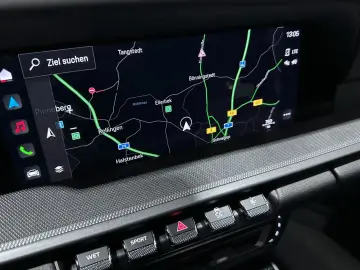 PORSCHE Carrera   Scheckheft   Approved 11 2026   Lift