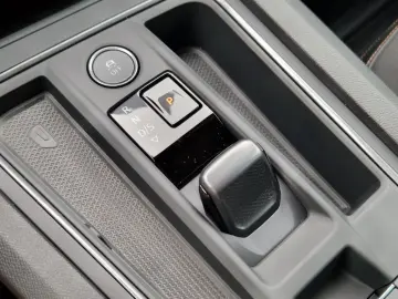 CUPRA Formentor VZ 2.0 TSI 4X4 DSGLED Pre-Crash Beats