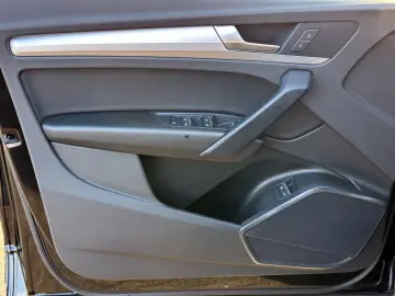 AUDI Q5 50TFSIe qu BLACK HuD 360  MATRIX AHK TOUR VC