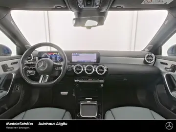 MERCEDES-BENZ A 250 4M AMG Premium  AHK Distronic Pano NP67