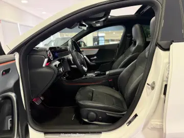 MERCEDES-BENZ CLA 200 7G AMG EDITION 2020  PANO AMBIENTE KAM