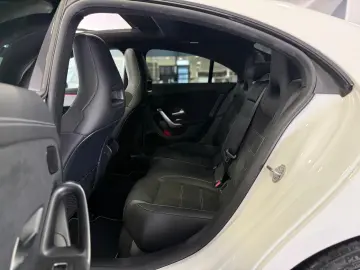 MERCEDES-BENZ CLA 200 7G AMG EDITION 2020  PANO AMBIENTE KAM