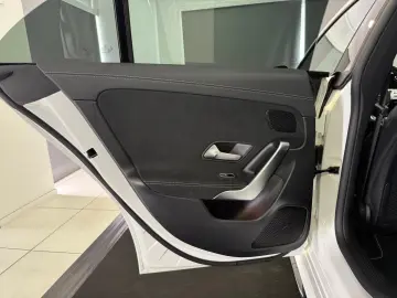 MERCEDES-BENZ CLA 200 7G AMG EDITION 2020  PANO AMBIENTE KAM