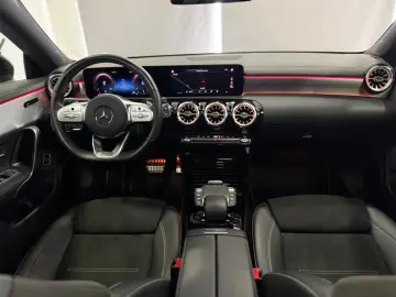 MERCEDES-BENZ CLA 200 7G AMG EDITION 2020  PANO AMBIENTE KAM