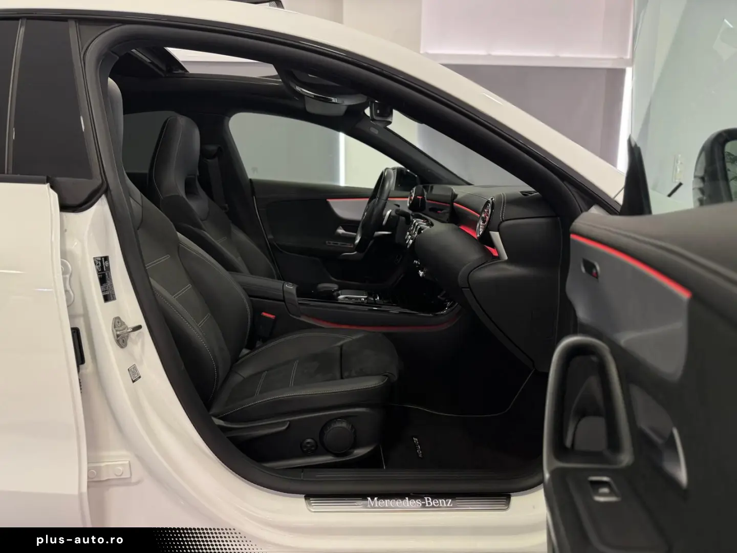 MERCEDES-BENZ CLA 200 7G AMG EDITION 2020  PANO AMBIENTE KAM