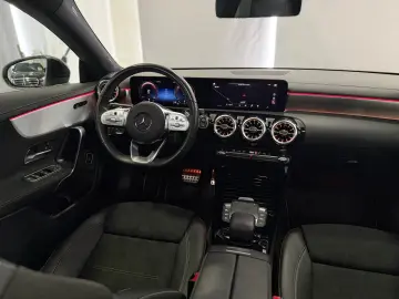 MERCEDES-BENZ CLA 200 7G AMG EDITION 2020  PANO AMBIENTE KAM