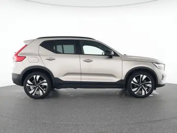 VOLVO XC40 B5 Benzin AWD Ultimate Dark 20  360 -KAMERA