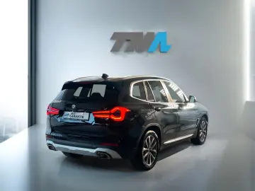 BMW X3 xDrive 20d PANO KAM360  LASER AHK MEMORY