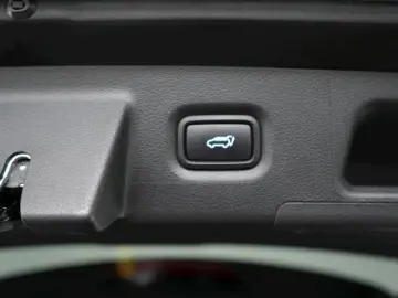 HYUNDAI SANTA FE PHEV SIGNATURE 4WD AT AHK VOLL LED NAVI