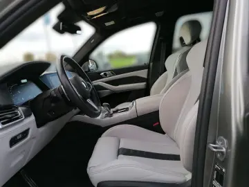 BMW X5 M Competition AHK Panodach HUD Klima Sitze So