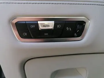 BMW X5 M Competition AHK Panodach HUD Klima Sitze So