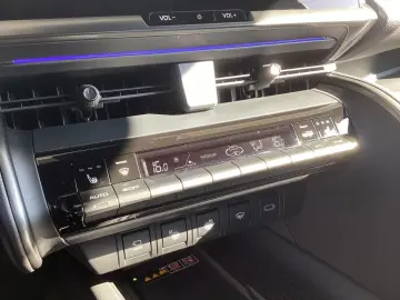 TOYOTA C-HR 2.0 Hybrid AWD GR SPORT Premiere