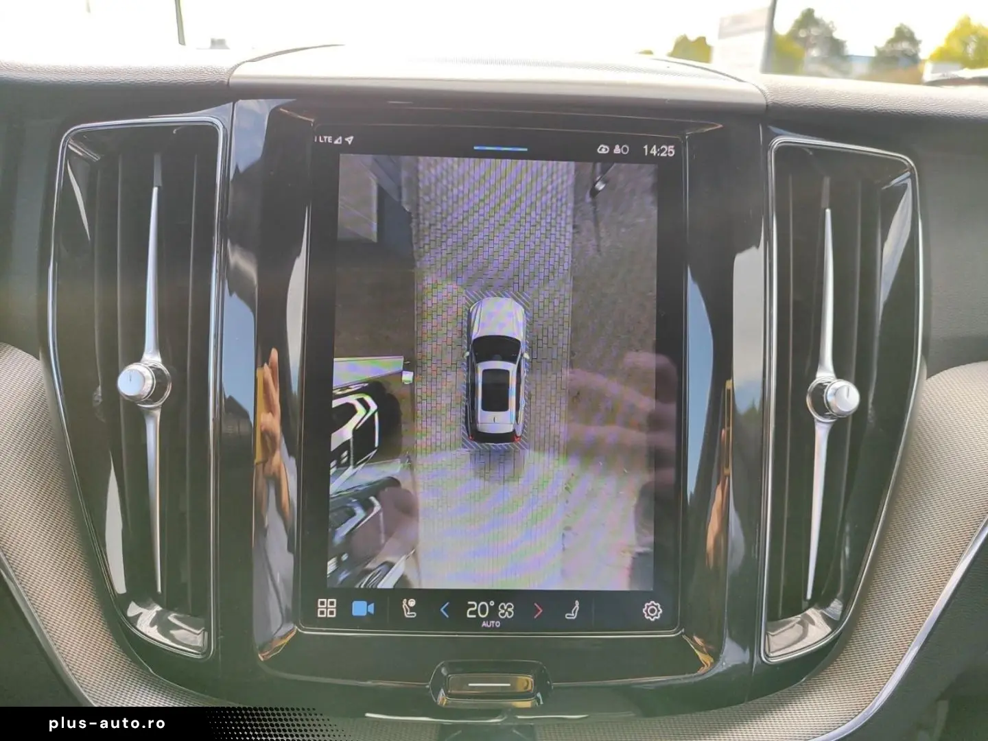 VOLVO XC60 B5 Diesel EU6d R Design AWD AD StandHZG Nav