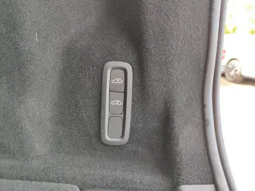 VOLVO XC60 B5 Diesel EU6d R Design AWD AD StandHZG Nav